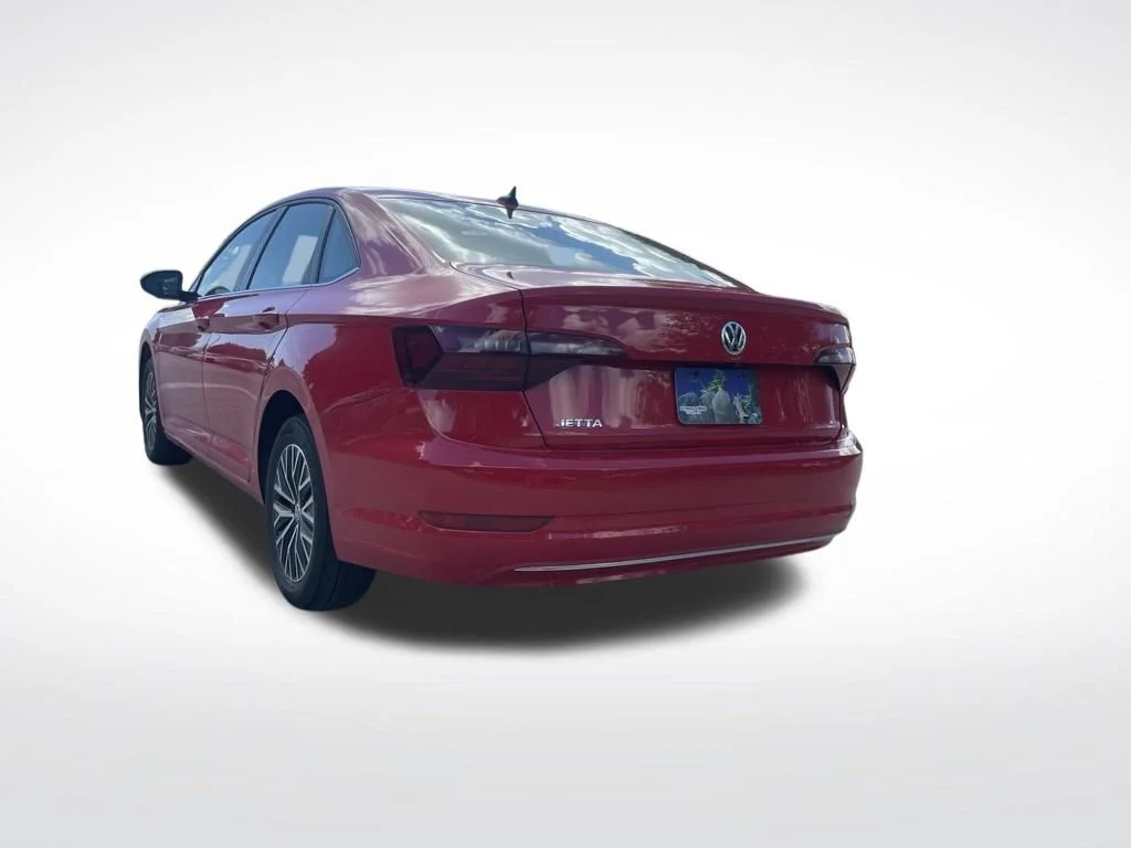 Used 2021 Tornado Red Volkswagen  image 5