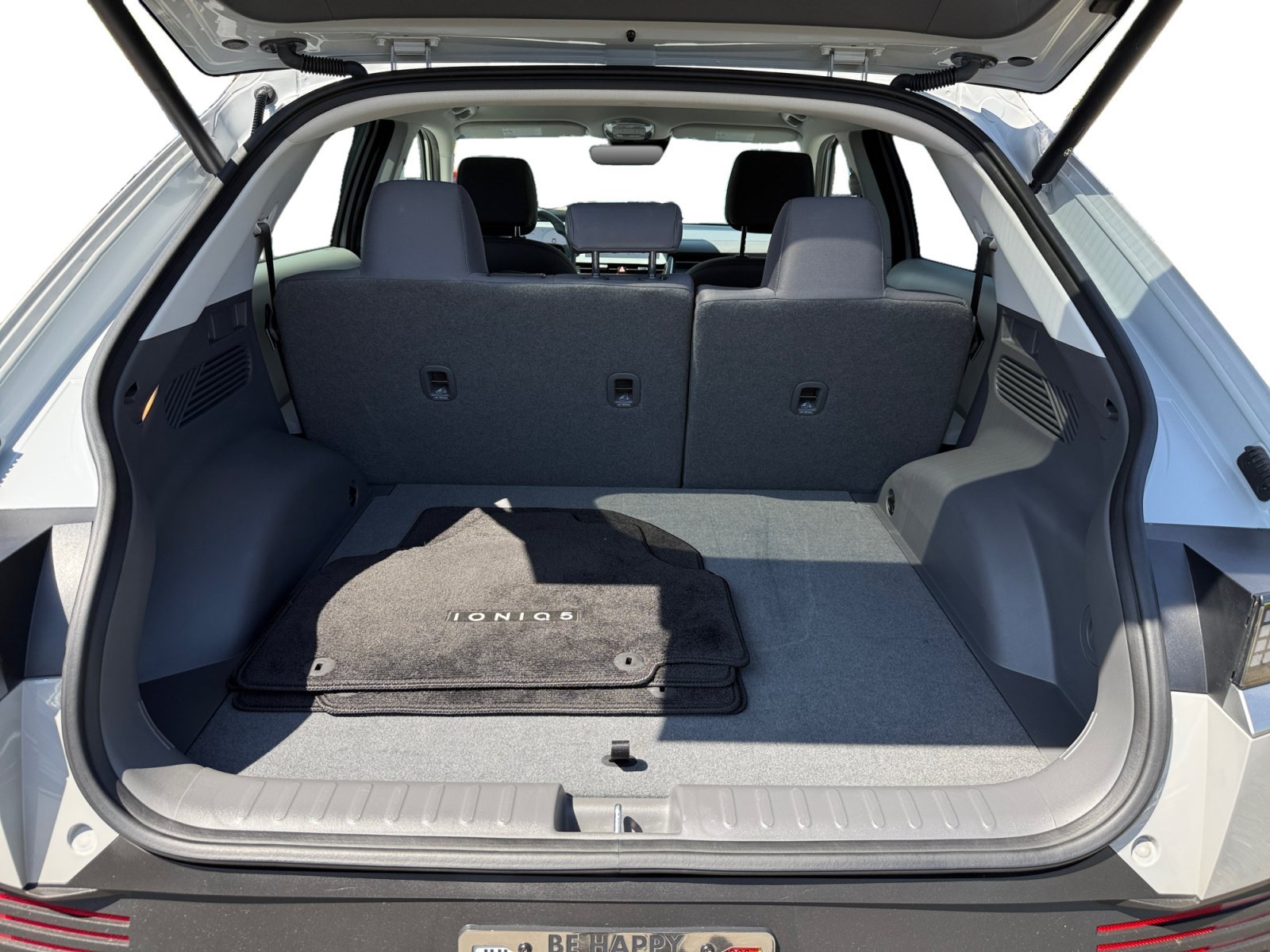 Used 2024 Cyber Gray Hyundai SEL image 17
