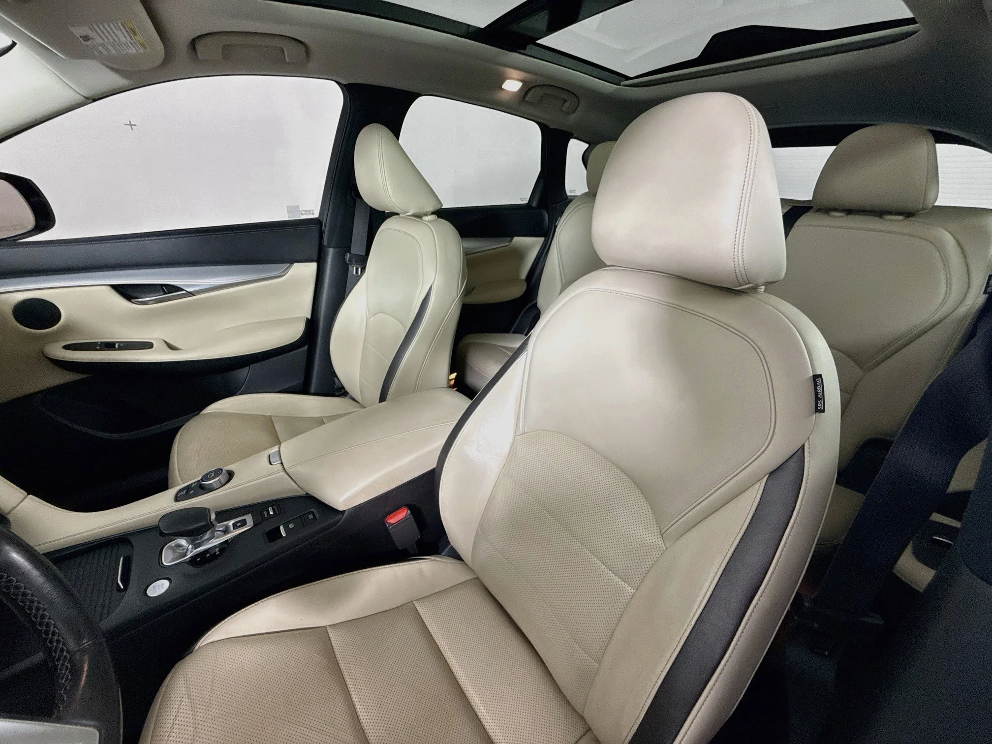 2021 INFINITI QX50 Essential - Photo 11