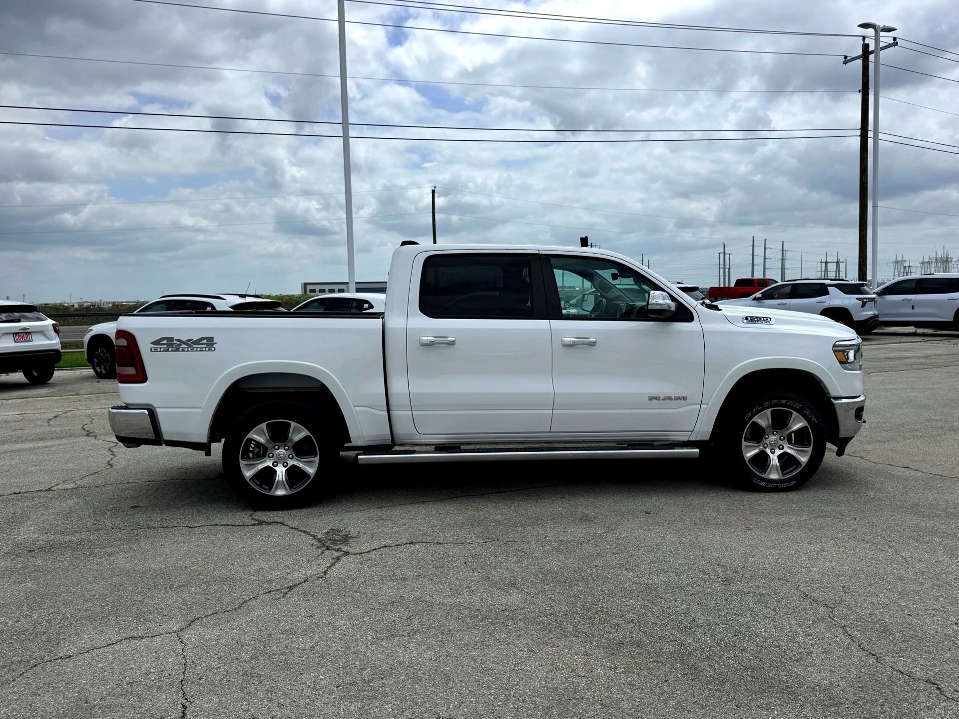 Used 2022 Bright White Clearcoat Ram Laramie image 6