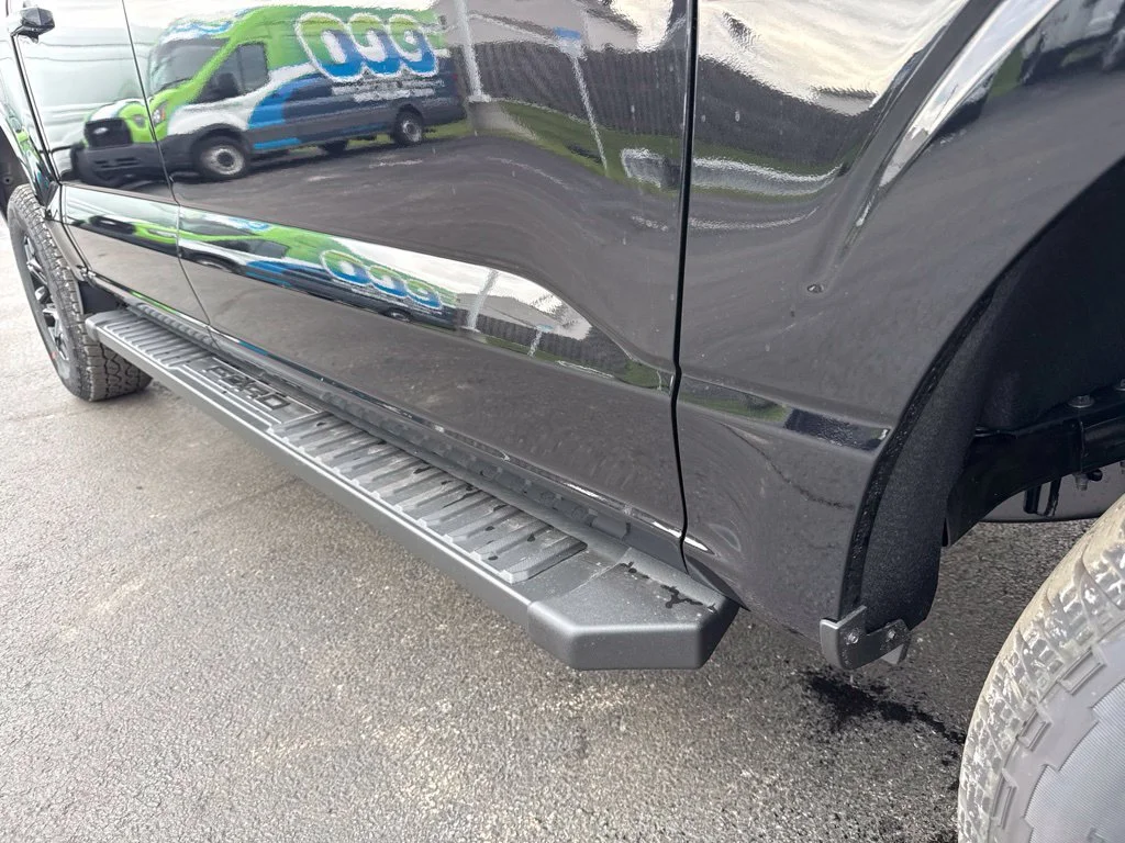 New 2026 Agate Black Metallic Ford XLT image 9