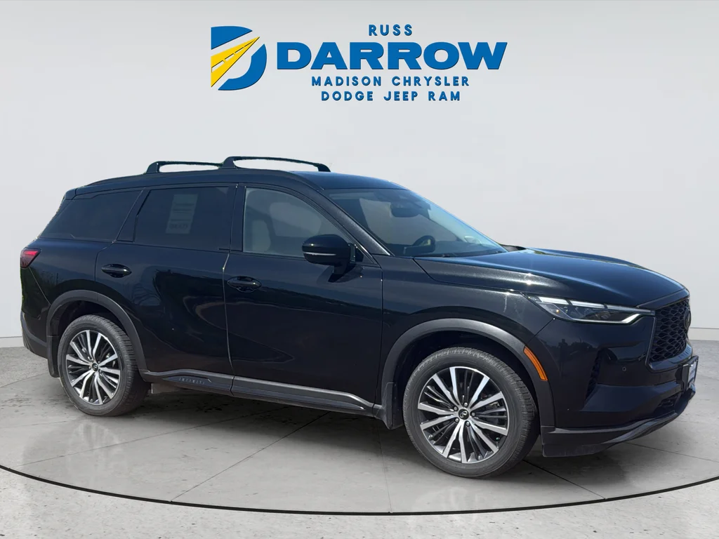 Used 2023 Black INFINITI Sensory image 7