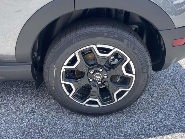 New 2026 Gray Ford Outer Banks image 7