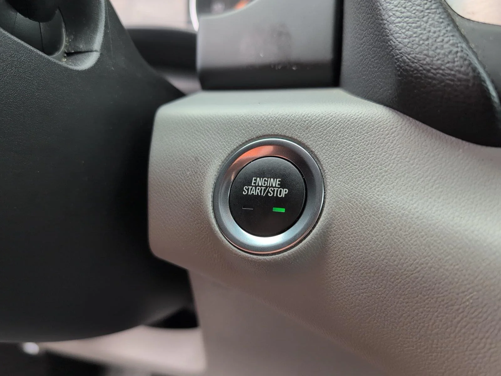 Used 2024 Summit White GMC SLE image 21