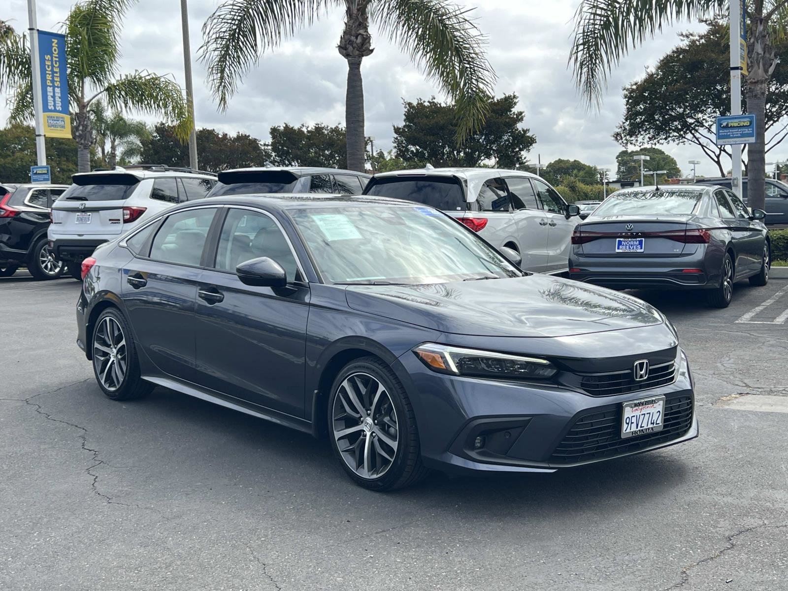 2023 Honda Civic Touring - Photo 30