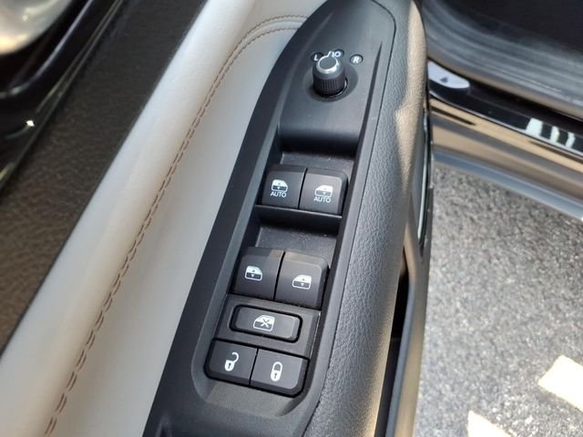 Used 2025 Black Jeep Limited image 21