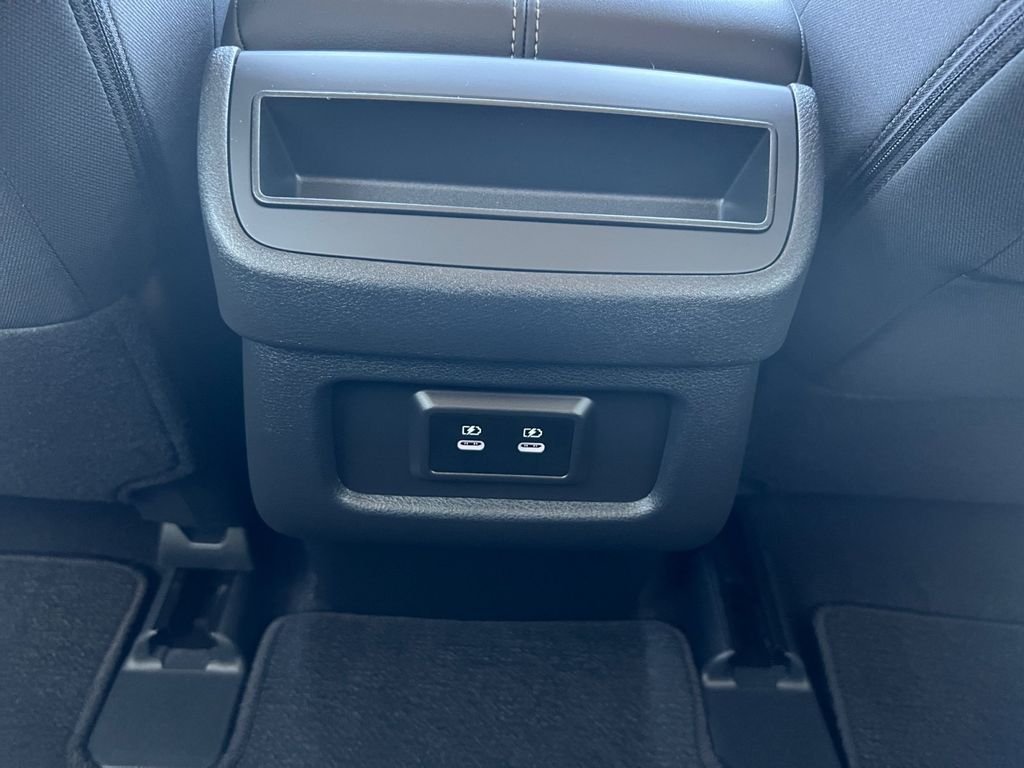 2026 Nissan Pathfinder SV - Photo 6