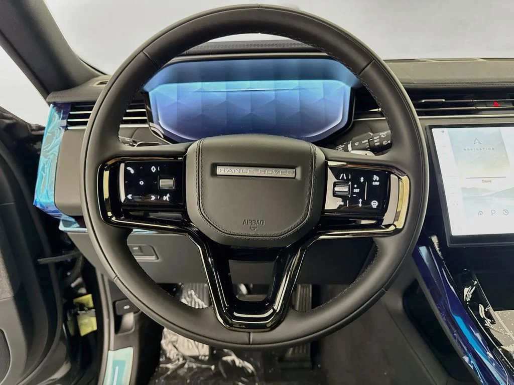 New 2027 Santorini Black Land Rover Dynamic SE image 11