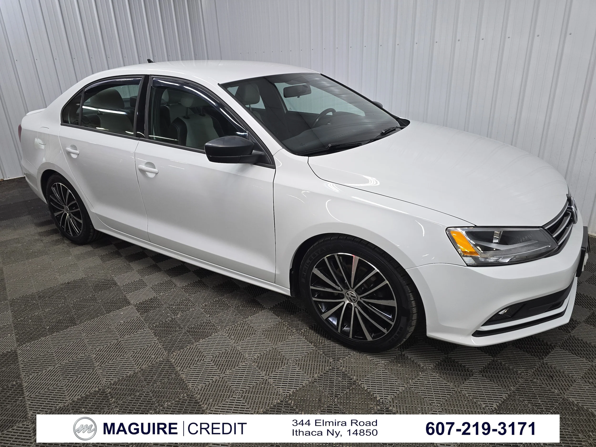 Used 2016 Pure White Volkswagen 1.8T Sport Manual image 1