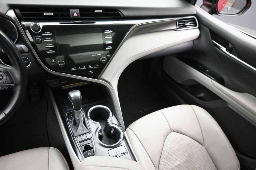 Used 2020 Red Toyota XSE image 15