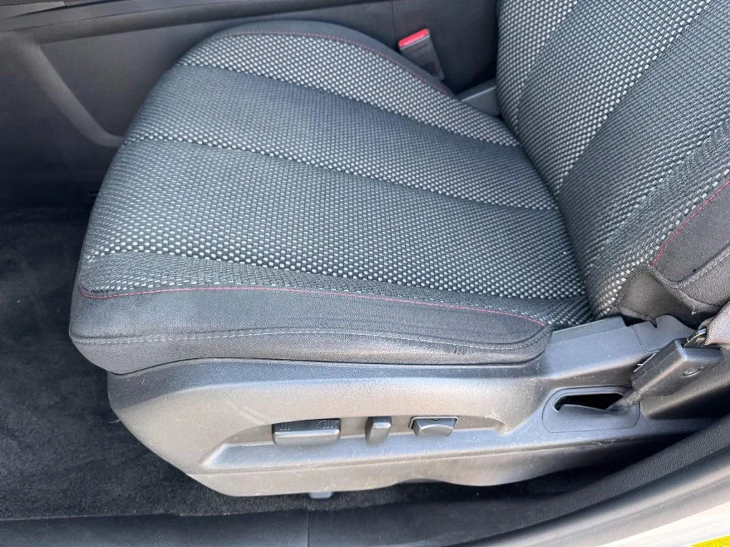 Used 2017 Silver Chevrolet LT image 15