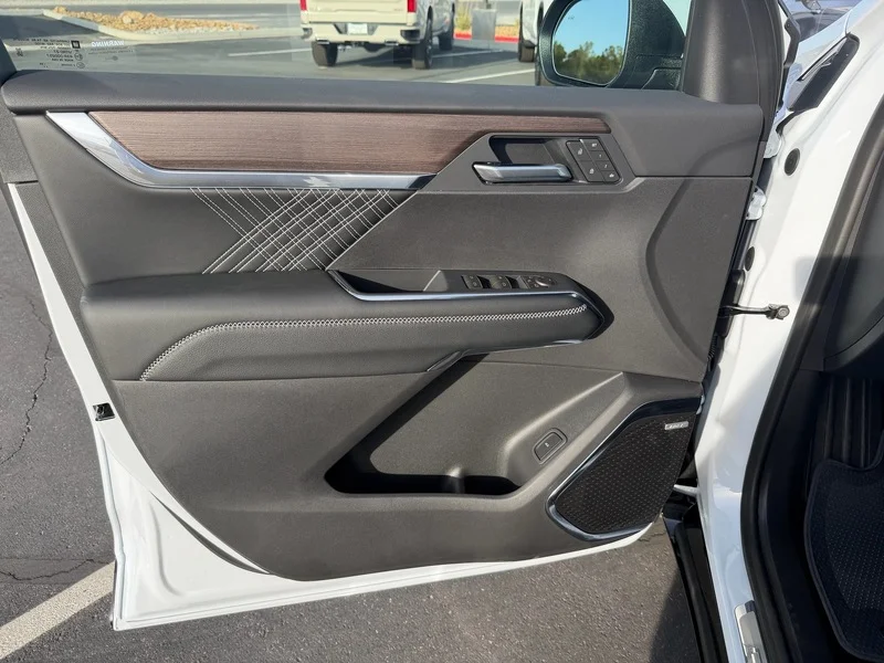 New 2026 Glacier White Tricoat GMC Denali image 19