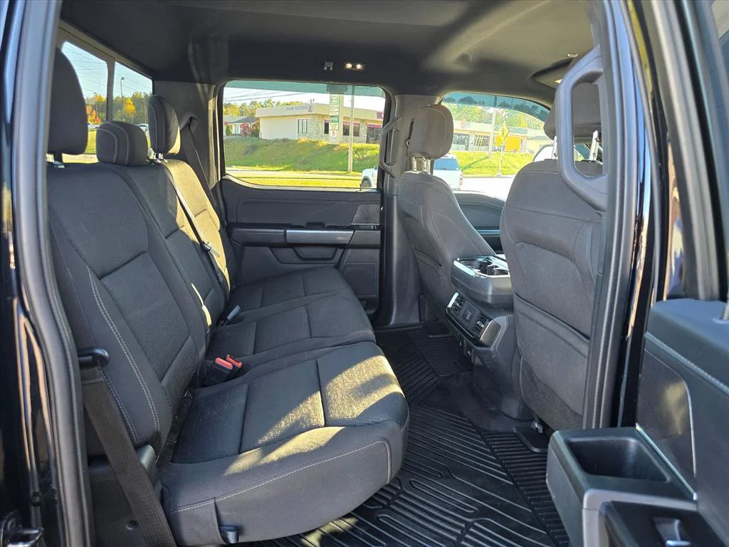 Used 2021  Ford XLT image 13