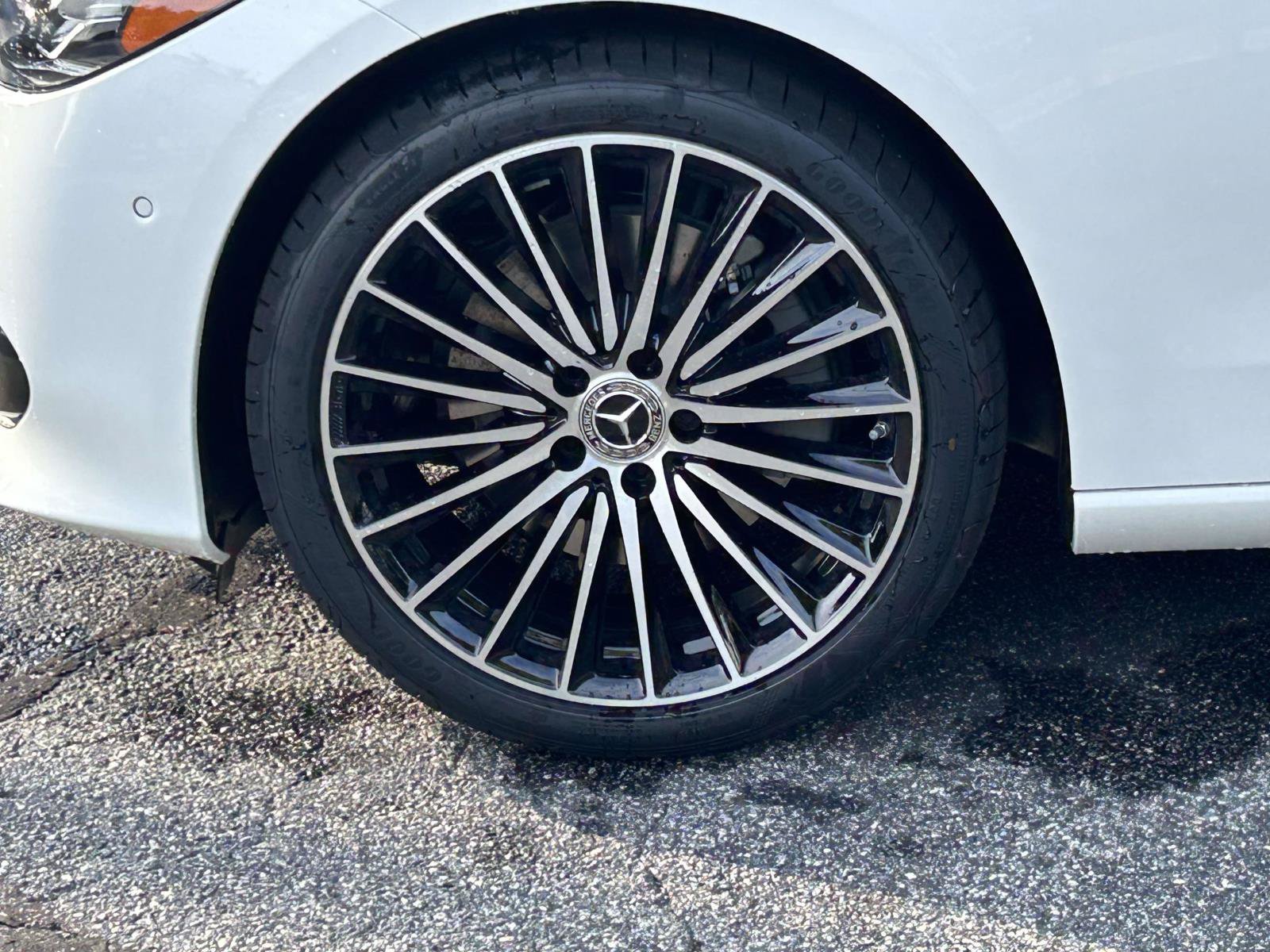 New 2026 Polar White Mercedes-Benz C 300 4MATIC® Sedan image 16