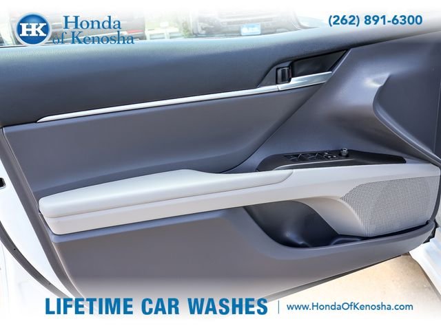 Used 2024 Ice Toyota SE image 21