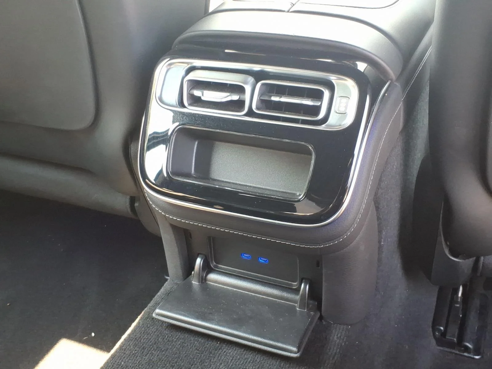 Certified Used 2024 Black Mercedes-Benz S 580 image 28