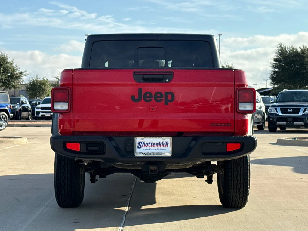 Used 2020 Red Jeep Sport image 8
