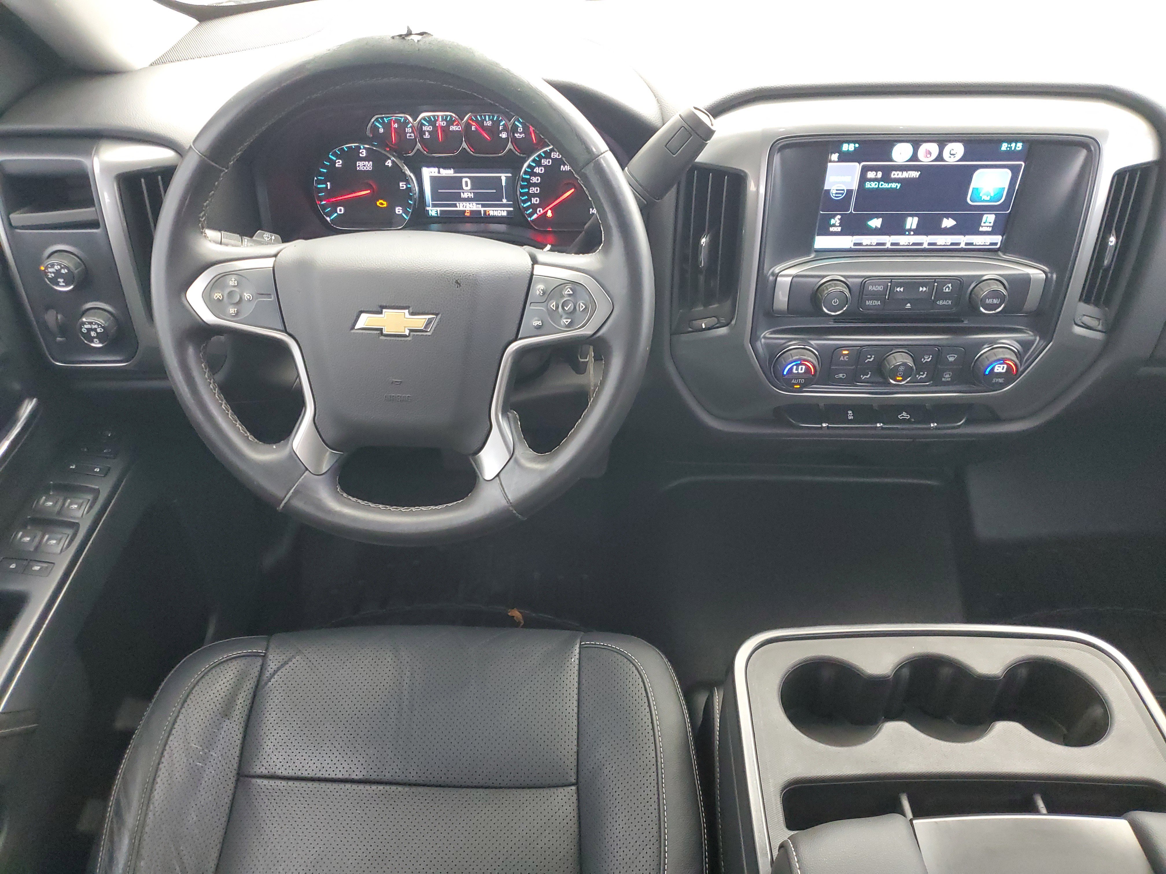 Used 2015 White Diamond Pearl Chevrolet LT image 17
