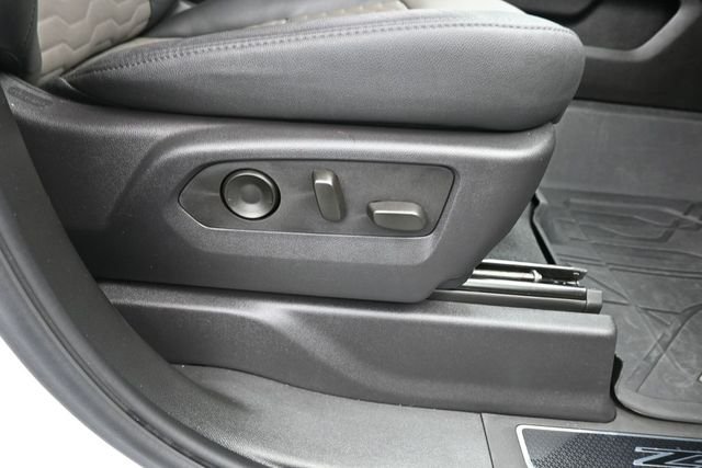 Used 2024 Summit White Chevrolet ZR2 image 59