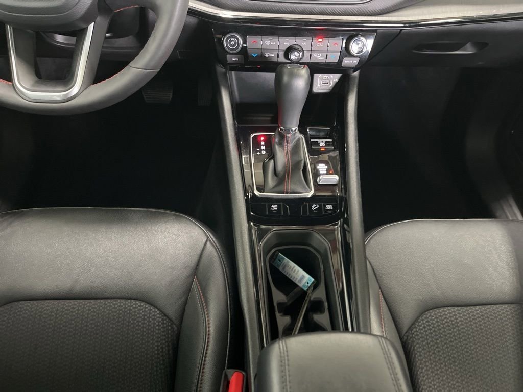 Used 2023 Silver Jeep Trailhawk image 10