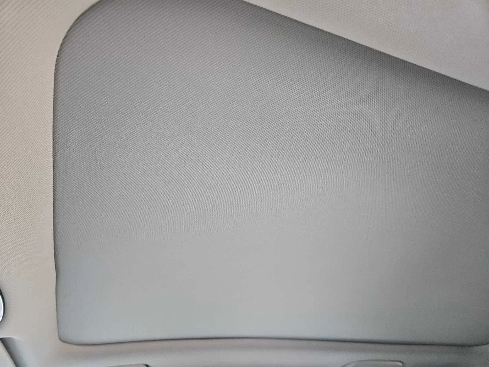 Used 2023 Amazon Gray Hyundai Limited image 19