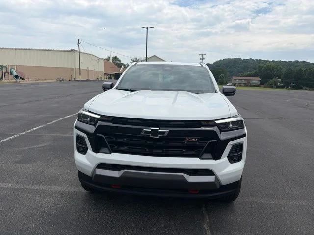 Used 2024 White Chevrolet Z71 image 1