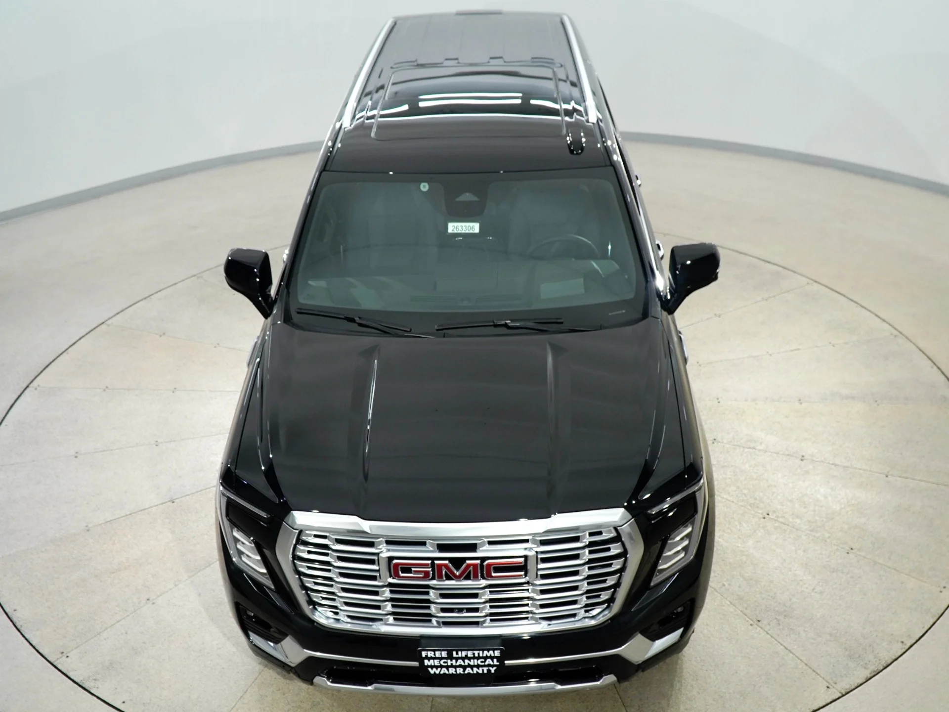 2026 GMC Yukon XL Denali - Photo 58