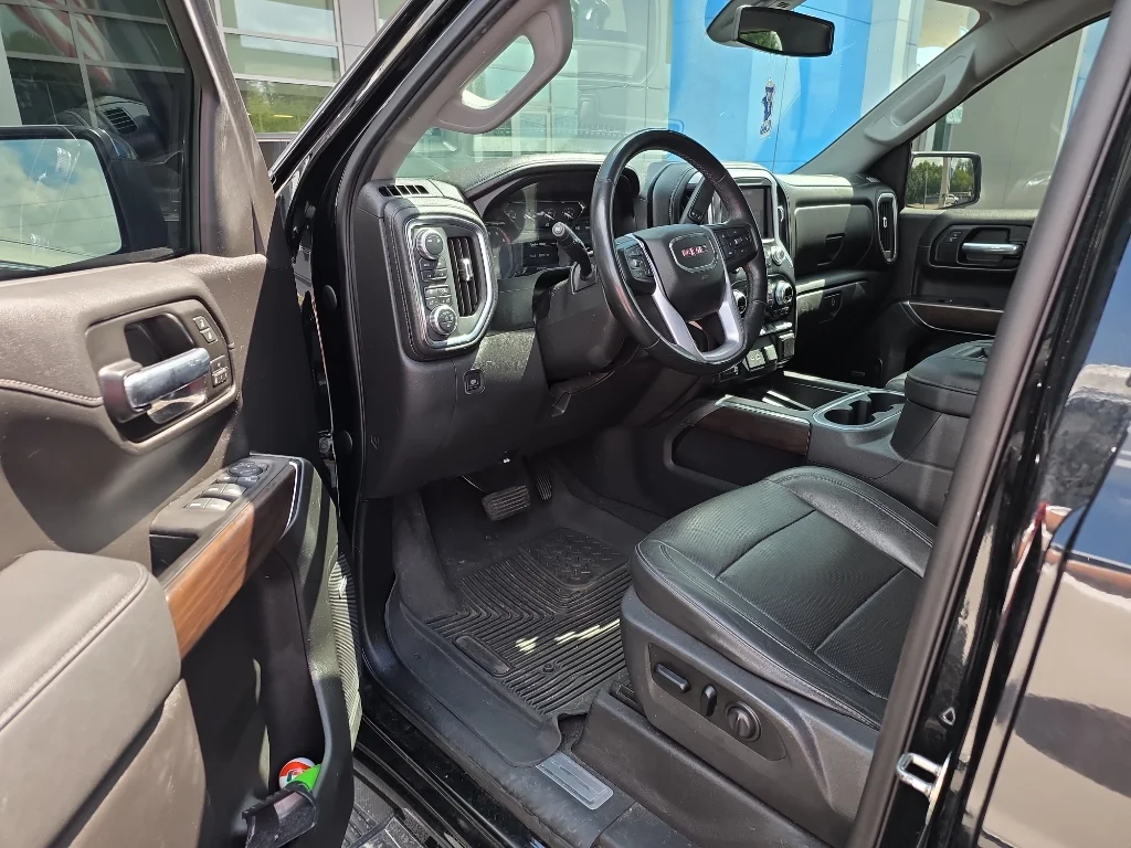 Used 2019 ONYX BLACK GMC SLT image 8