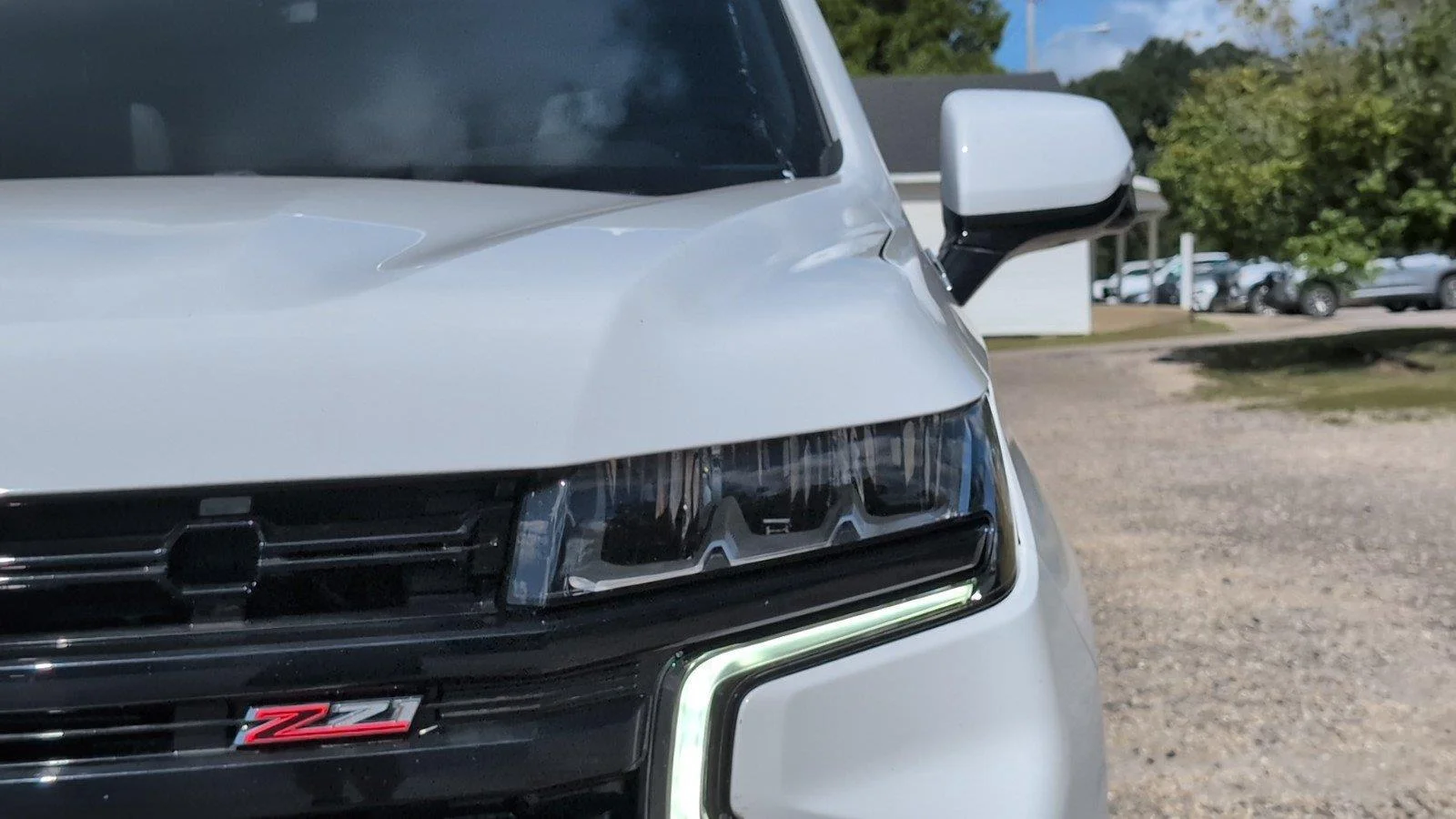Used 2023 SUMMIT WHITE Chevrolet Z71 image 10