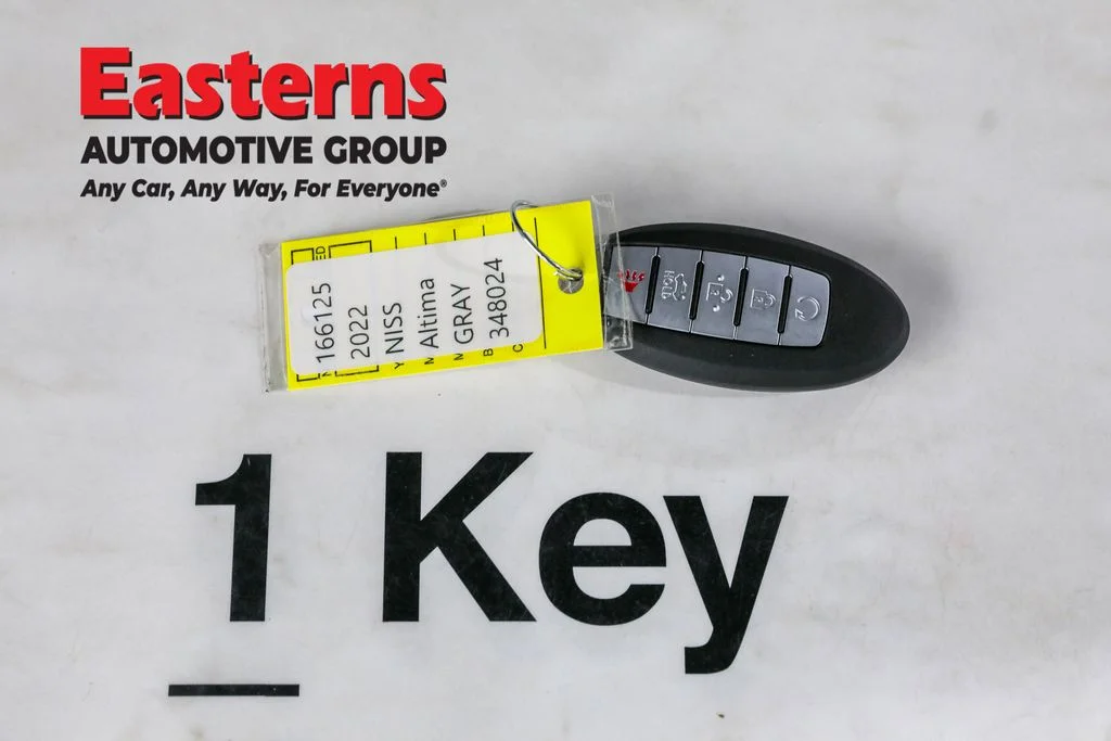 Used 2022 Gray Nissan 2.5 SR image 24