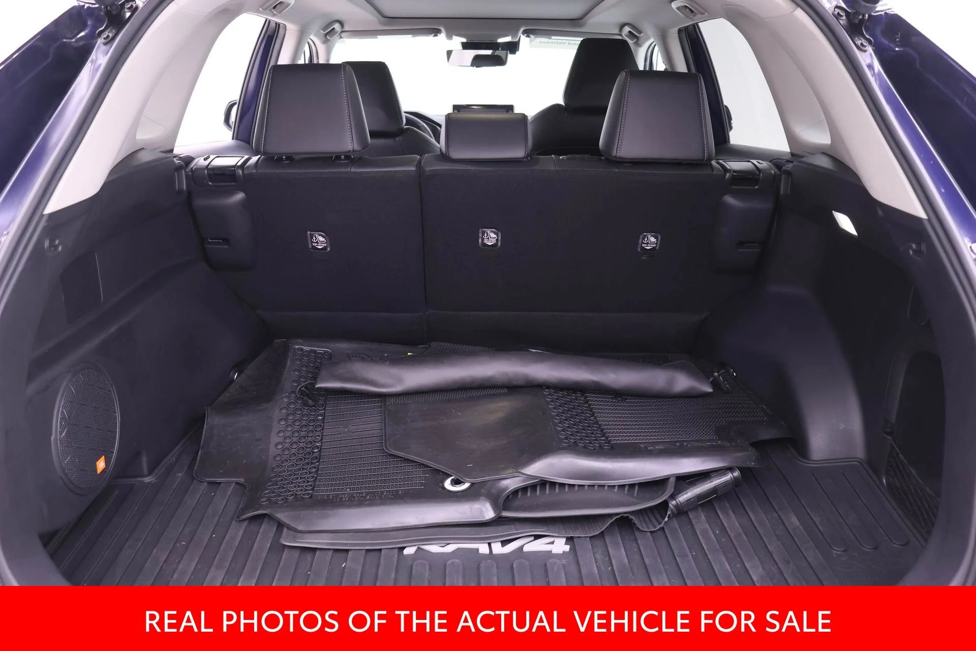 Used 2022  Toyota Limited image 14
