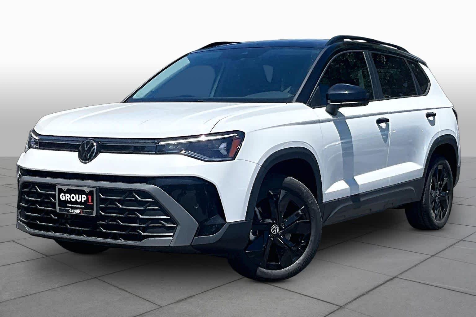 New 2026 Volkswagen Taos 1.5T SE Black FWD Sport Utility