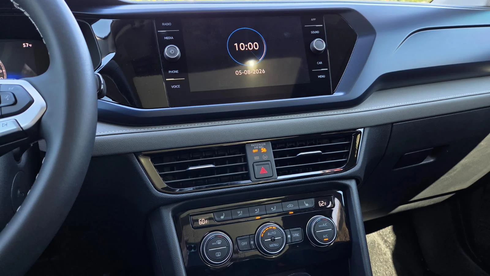 2024 Volkswagen Taos SE - Photo 31