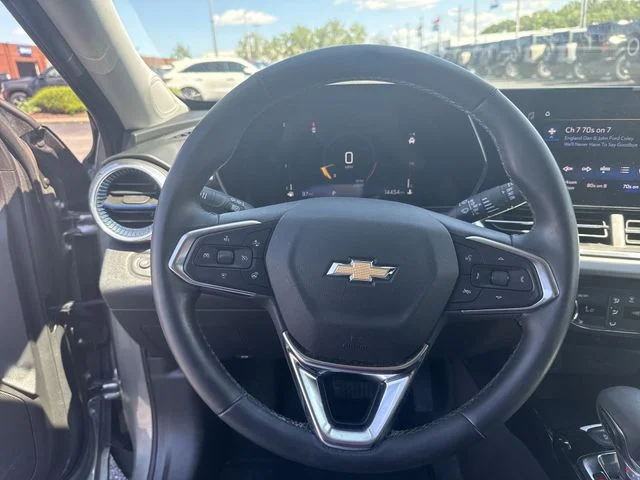 Used 2025 Gray Chevrolet LT image 13