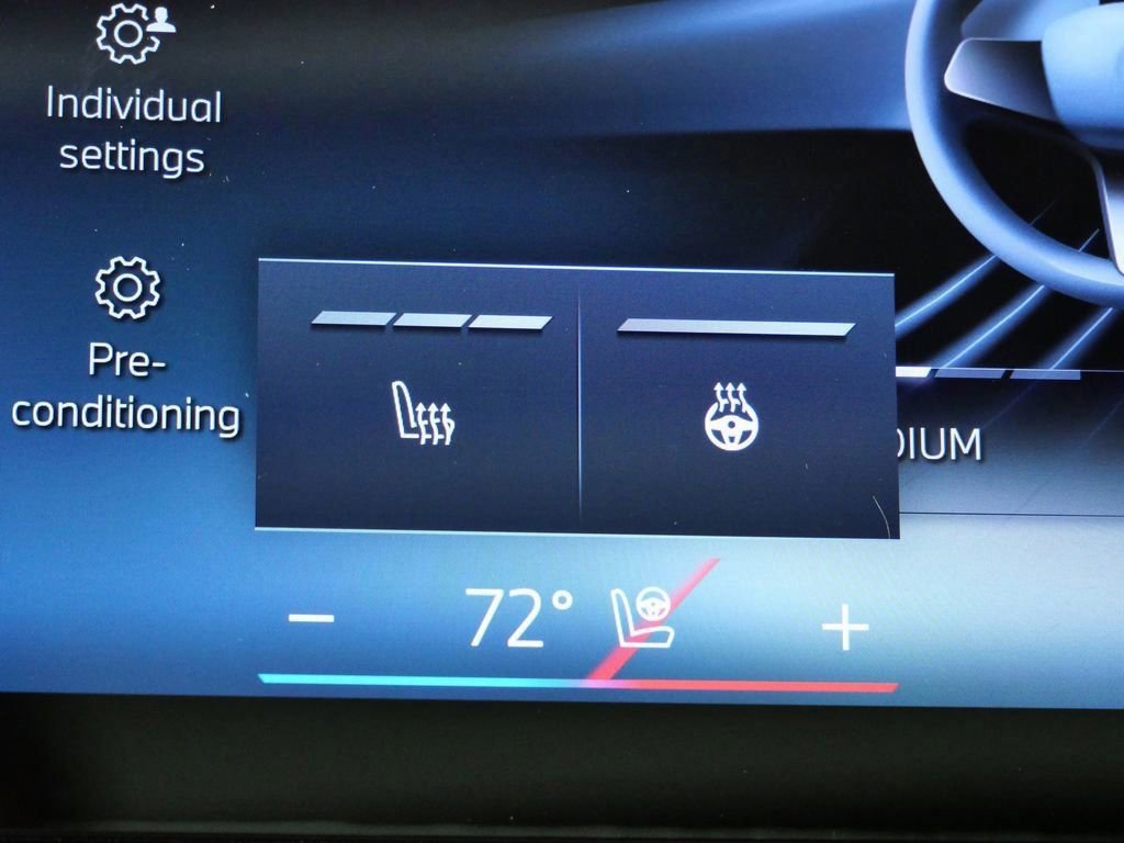 Used 2026 Mineral White Metallic BMW xDrive50e image 47