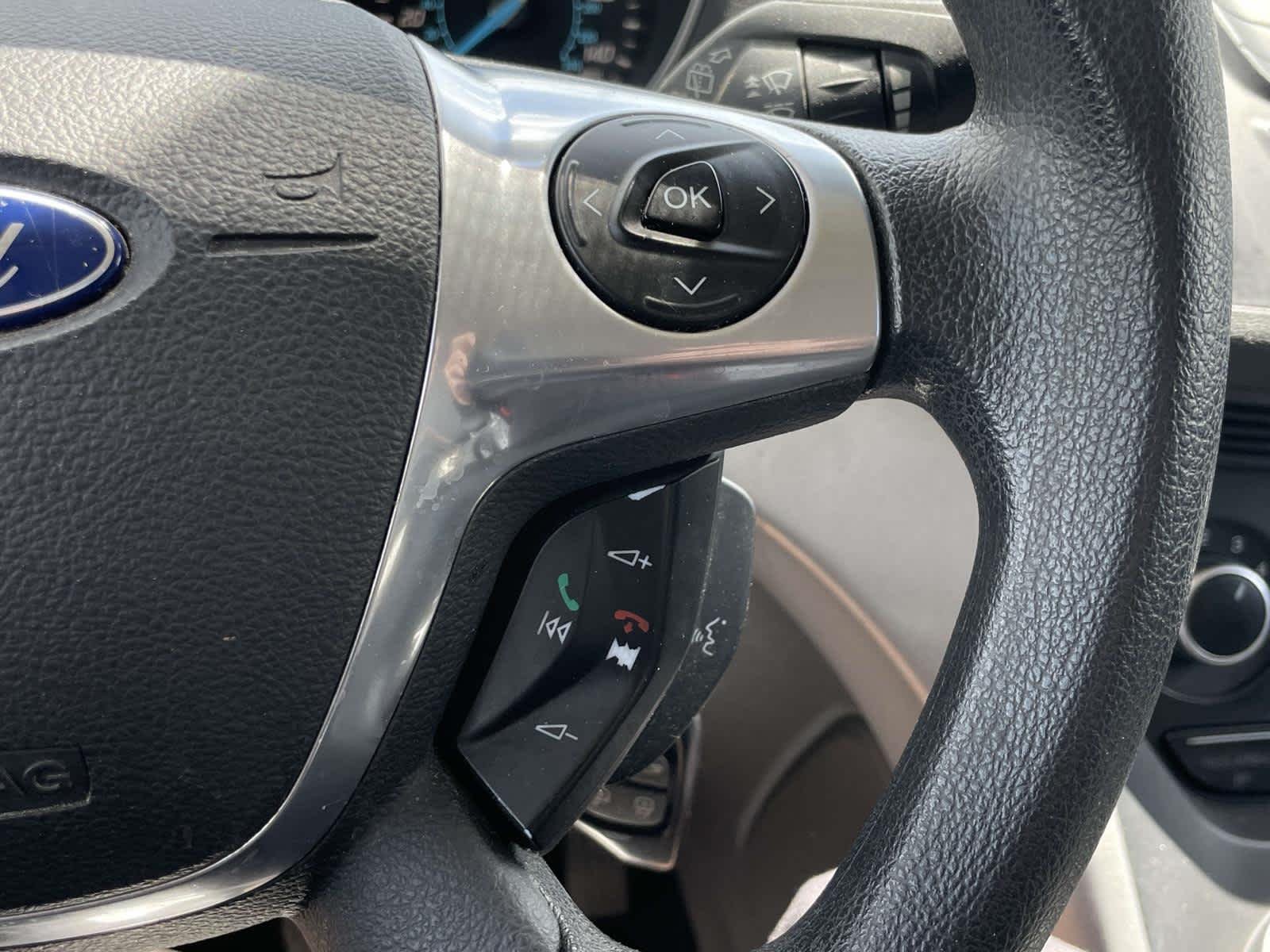 Used 2014 Ingot Silver Metallic Ford SE image 32