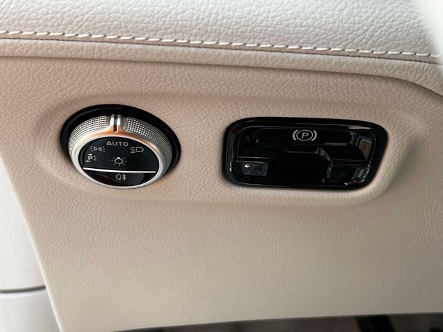 Certified Used 2025 White Mercedes-Benz 350 SUV image 20