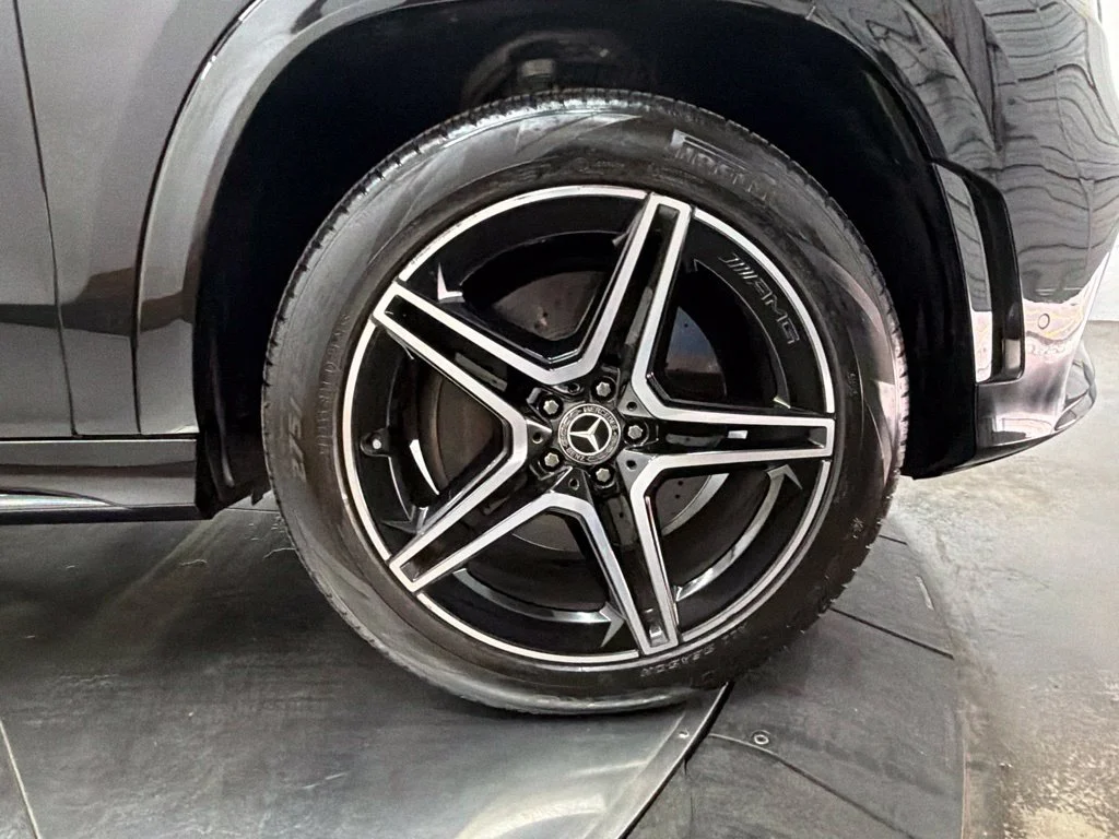 Certified Used 2023 Black Mercedes-Benz GLS 450 image 11