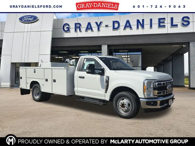 2026 Ford F-350 Super Duty Chassis Cab