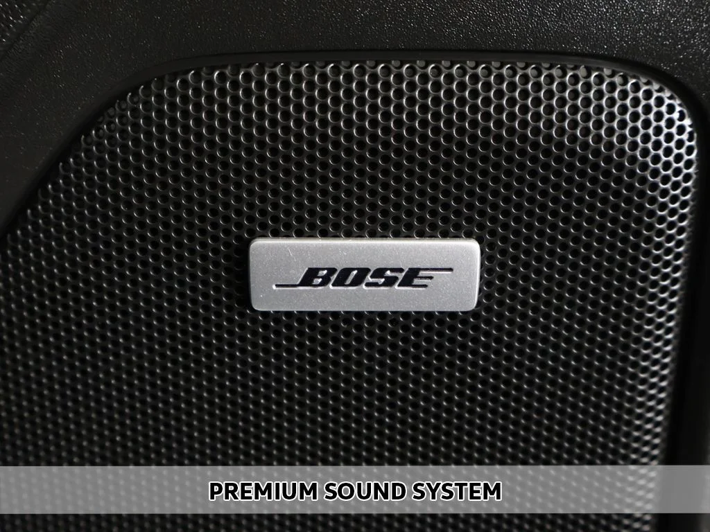 Used 2022 Summit White Chevrolet LTZ image 5