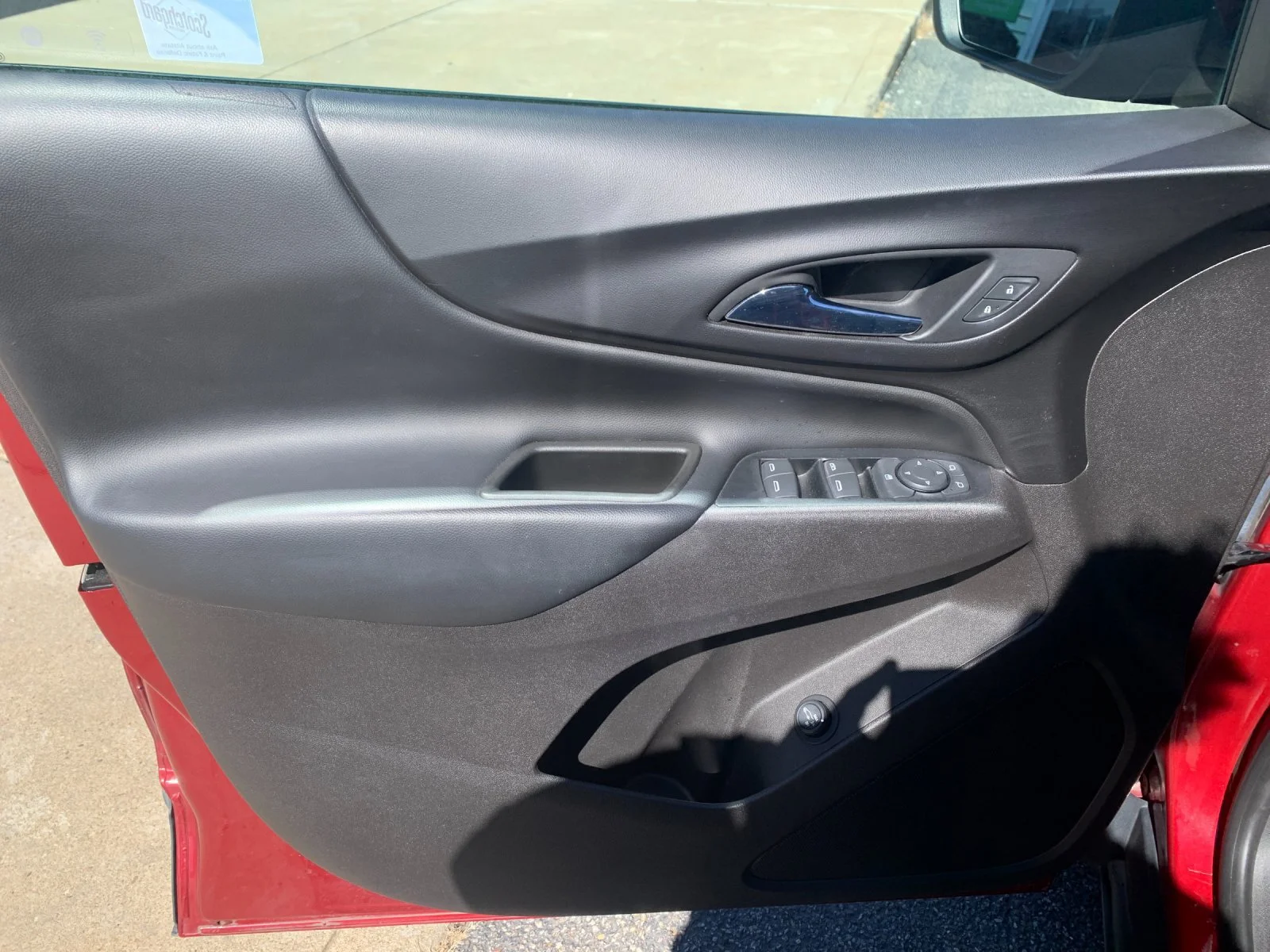Used 2019 CAJUN RED TINTCOAT Chevrolet LT image 11