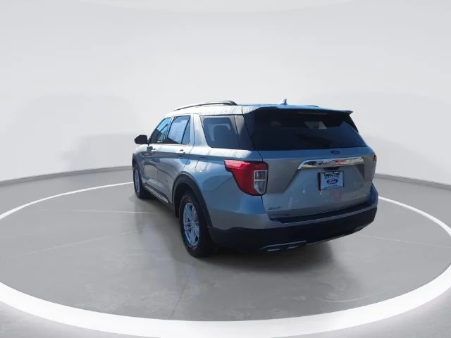 Used 2020 Silver Ford XLT image 7