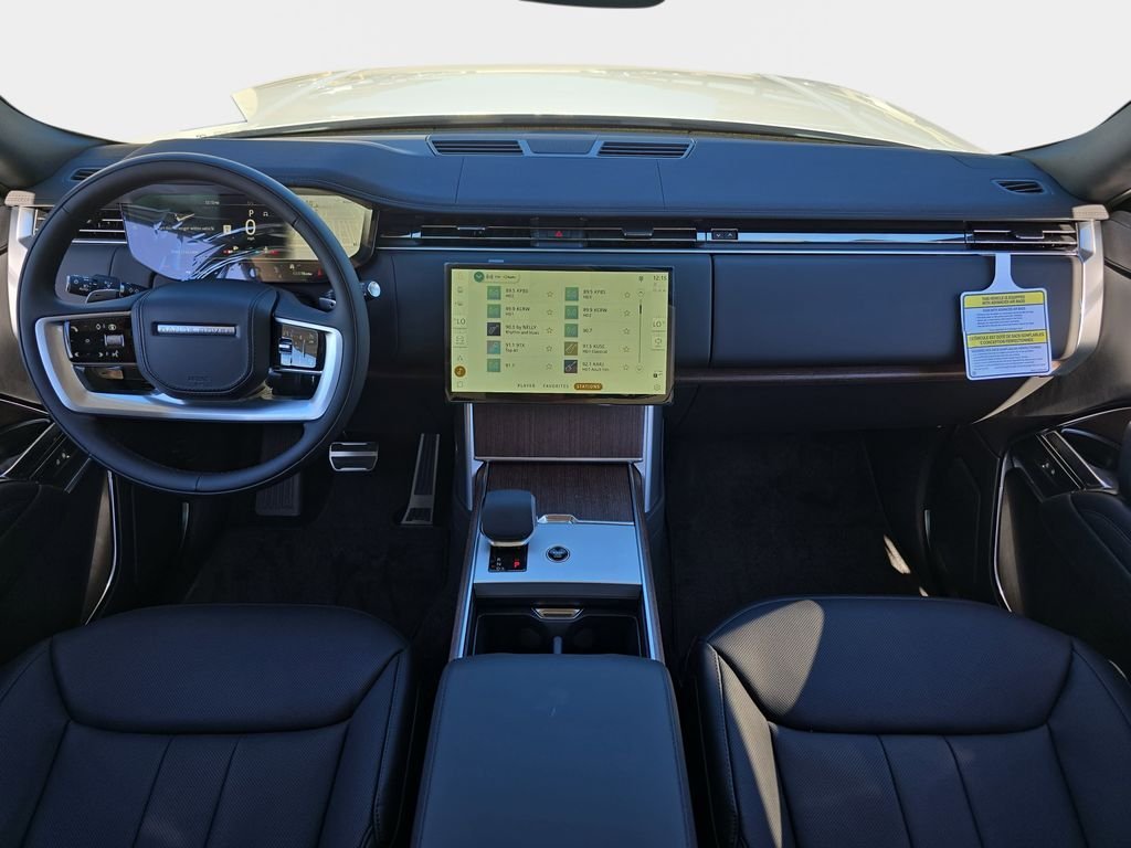 New 2026 Icy White LAND ROVER SE image 9