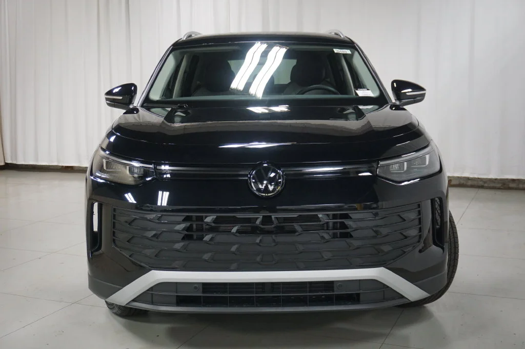 New 2026 Deep Black Volkswagen S image 5