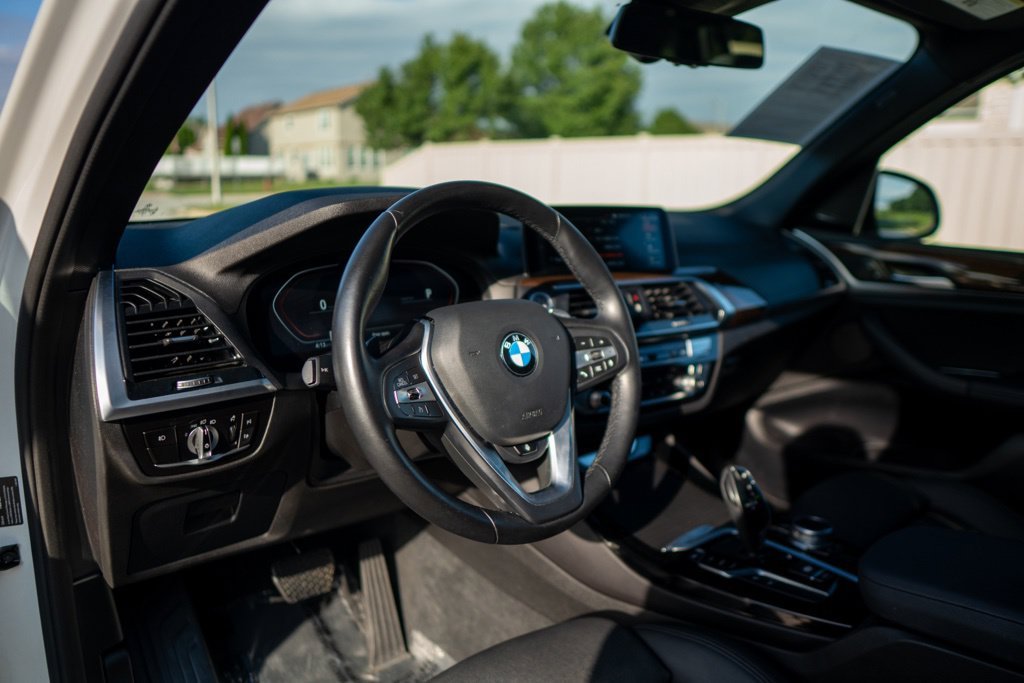 Used 2021 Alpine White BMW xDrive30i image 26