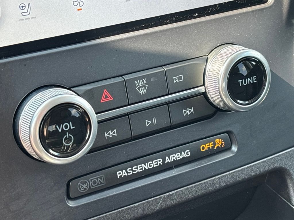 Used 2023 White Ford Titanium image 30