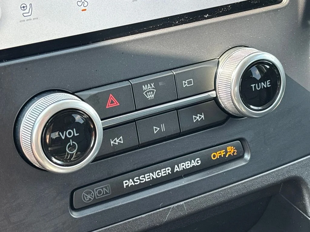 Used 2023 White Ford Titanium image 30