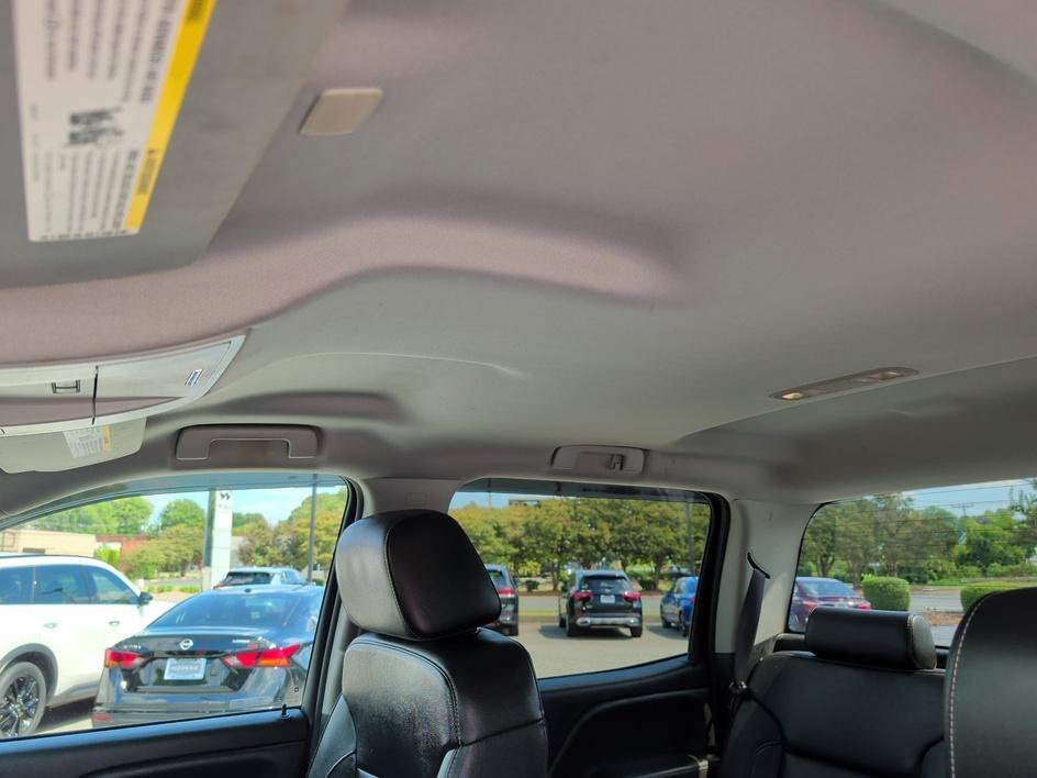 Used 2018 Dark Slate Metallic GMC SLT image 27