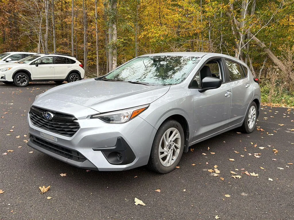 Used 2024 Ice Silver Metallic Subaru Base image 12