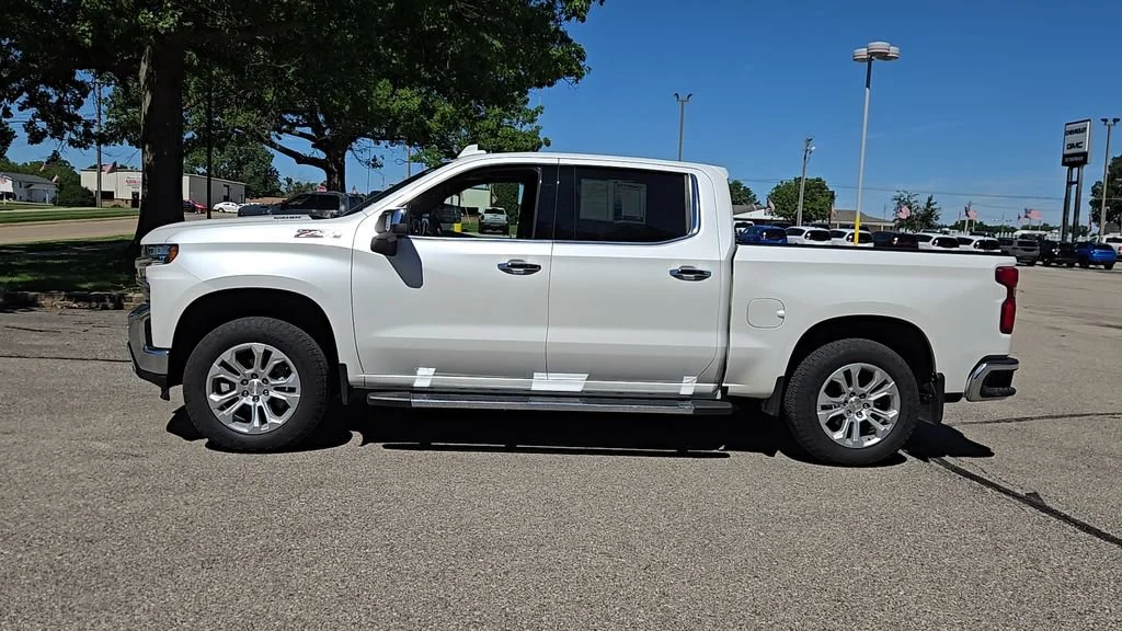 Used 2021 IRIDESCENT PEARL TRICOAT Chevrolet LTZ image 5